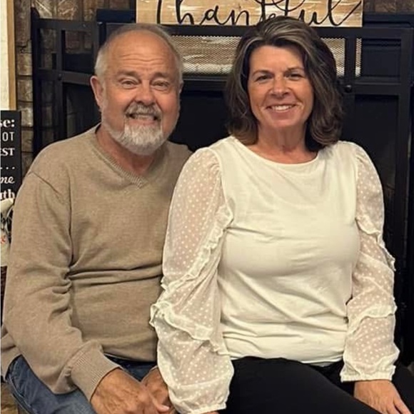 Meet your Posher, Brenda - Picture 3 of 6